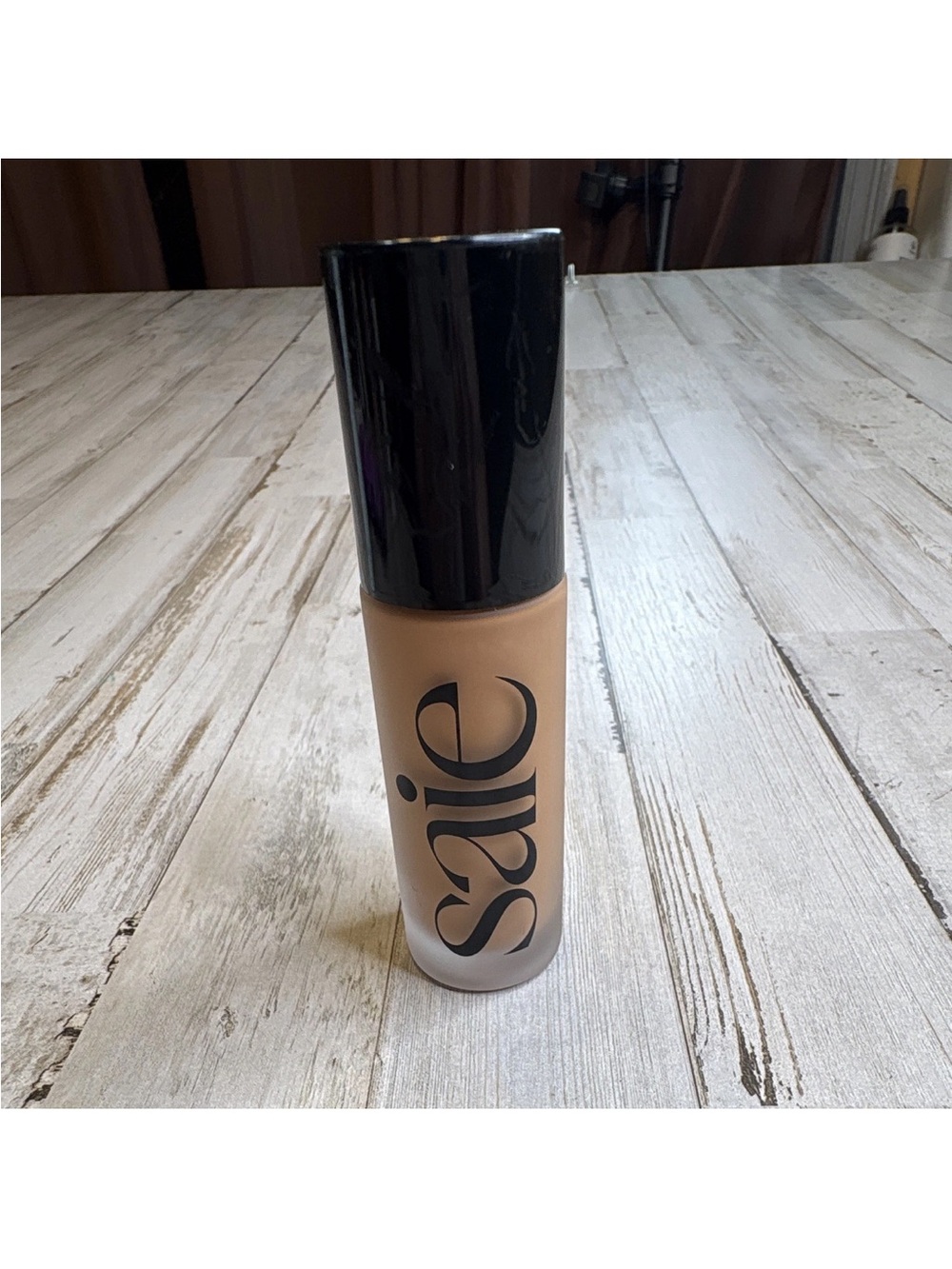 Saie Glowy Super Skin Liquid Foundation Shade 17 30 mL / 1.0 fl oz - Picture 7 of 9